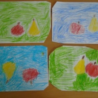 Конспект НОД по рисованию с использованием шаблонов «Груша и яблоко на подносе» с детьми средней группы