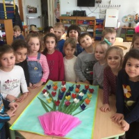 Детский мастер-класс по аппликации из бросового материала «Корзина цветов из яичных лотков»