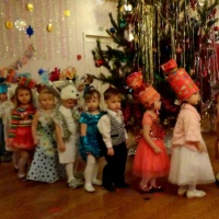Фотоотчёт о празднике в младшей группе «Новогодняя сказка»