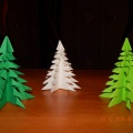 Симпатичные елочки из бумаги в технике оригами. Мастер-класс