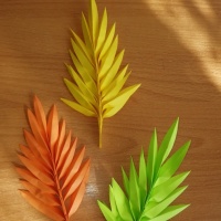 Мастер-класс по изготовлению гофрированных осенних листьев, выполненных с использованием техники «оригами»