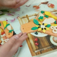 Фотоотчет о творческой деятельности детей в технике тестопластики «Семейный оберег»