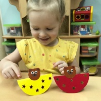 Детский мастер-класс по изготовлению игрушки-качалки «Мишка» из картона и цветной бумаги