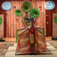 Видео «Танец бабочек» из театральной постановки «Жалобная книга природы»