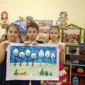 Совместная работа детей и воспитателя. Картина «Зима в лесу» выполненная в технике пластилинографии