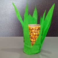 Мастер-класс «Початок кукурузы». Конструирование в нетрадиционной технике с использованием природного и бросового материала