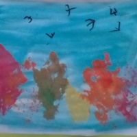 «Птицы улетают в теплые края» детский мастер-класс по нетрадиционному рисованию «печать листьями»