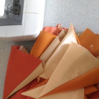 Ткань у меня осталась от пошива штор и я решила ее использовать с толком получилось очень симпатично
