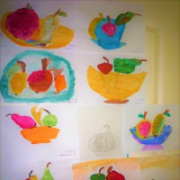 Фотоотчёт о детских рисунках старших дошкольников по теме «Полезные продукты для человека. Витамины»