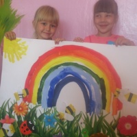Фотоотчёт о детско-родительском проекте «Разноцветная неделя» в разновозрастной группе