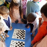 в каком возрасте дети знакомятся с многоугольником. detsad 630533 1540649851. в каком возрасте дети знакомятся с многоугольником фото. в каком возрасте дети знакомятся с многоугольником-detsad 630533 1540649851. картинка в каком возрасте дети знакомятся с многоугольником. картинка detsad 630533 1540649851. Знакомство детей старшего дошкольного возраста с понятием многоугольник.