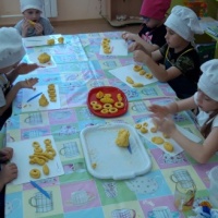 Конспект мастер-класса «Пирожки из соленого теста» для детей и их родителей в группе компенсирующей направленности