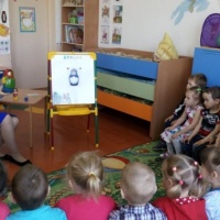 Конспект занятия по рисованию «Веселые матрешки» с детьми младшего дошкольного возраста