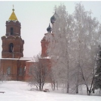 Рисует бело голубыми акварелями Природу отправляя на покой