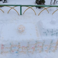 Оформление участка «Цветные зимние постройки в детском саду»