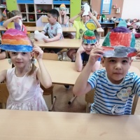 Конспект занятия по рисованию гуашью «Зимняя шапка» для детей подготовительной к школе группы