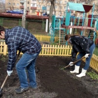 Огромное спасибо за активное участие в субботнике семье Софии Мелковой Арсения Полетаева Кирилла Прокопенкова Даниила Грахольского Амира Алиева