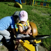 Можно и нарисовать дома или обозначить их любым понятным способом