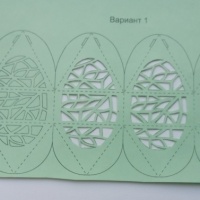 Kirigami je velmi jemné umění výroby trojrozměrných karet a figurek pomocí papíru, lepidla, nůžek a nože.
