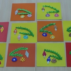 Конспект НОД по аппликации в технике «оригами» с элементами декора в старшей коррекционной группе «Еловая веточка с шарами»