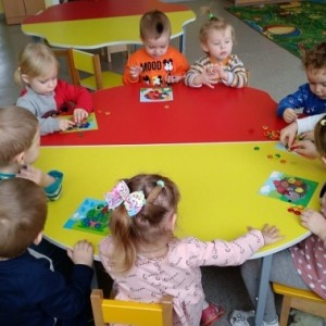 Конспект занятия «Игры с камешками Марблс — разноцветное счастье для детей» в группе раннего возраста