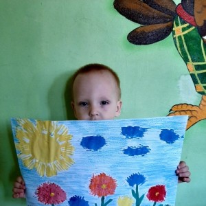 Совместный мастер-класс по нетрадиционной технике рисования вилкой «Цветочная поляна» для детей раннего возраста