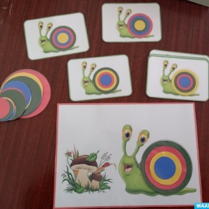 Дидактическая игра для детей «Собери улитку по образцу»