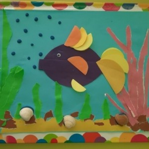 Детский мастер-класс по объёмной аппликации из бумажных кругов «Плавает рыбка на дне морском» для детей 5–7 лет
