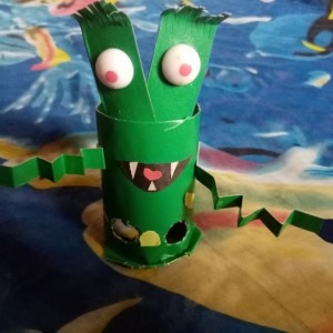 Мастер-класс по изготовлению пальчиковой игрушки — тантамарески из картонной втулки «Инопланетянин» для детей от 5 лет