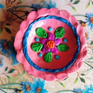 Мастер-класс по лепке «Декоративная тарелочка» ко Дню тарелки на МAAM для детей от 5 лет