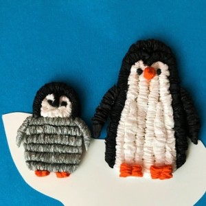 Мастер-класс по аппликации из гофротрубочек «Пингвин с пингвиненком» для старших дошкольников