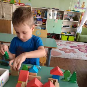 Фотоотчет «Значение конструирования для детей с ТНР»