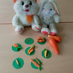 Конспект занятия по лепке «Угощение для зайчат» для средней группы