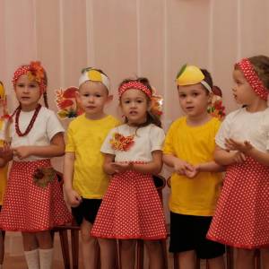 Фотоотчет об утреннике в средней группе по сценарию «Тетушка Простуда»