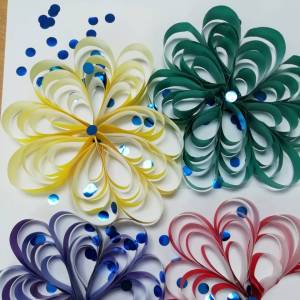 Мастер-класс по изготовлению объёмной поделки «Снежинка» из полосок бумаги