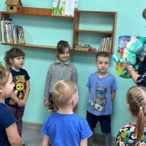 Конспект занятия в форме квеста по ФЭМП «Веселая математика. Счет до 5. Части суток. Сравнение по ширине»