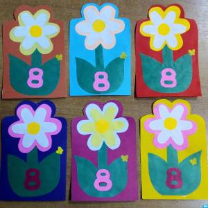 Детский мастер-класс по изготовлению поздравительной открытки к 8 Марта «Мартовский цветочек»