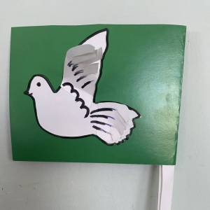 Фотоотчет «Флажок с голубем»