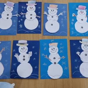 «Весёлые Снеговички». Конспект НОД по аппликации в старшей группе