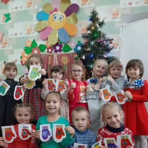 «День волшебной рукавички». Фотоотчет о развлечении в старшей группе