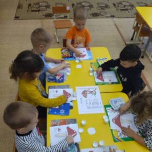 Краткосрочный проект «Осенние чудеса: рисуем без кисточки!»