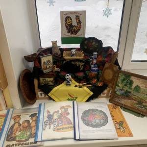 Конспект занятия по рисованию гуашью «Хохломская роспись» для детей 5–7 лет