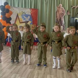 Сценарий утренника «День Победы» в средней группе