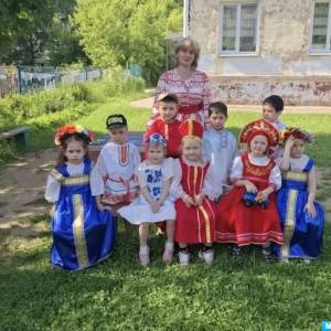 Конспект развлечения с родителями «День русского языка» в средней группе