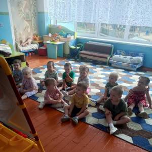 Тематический день «День семьи» в первой младшей группе